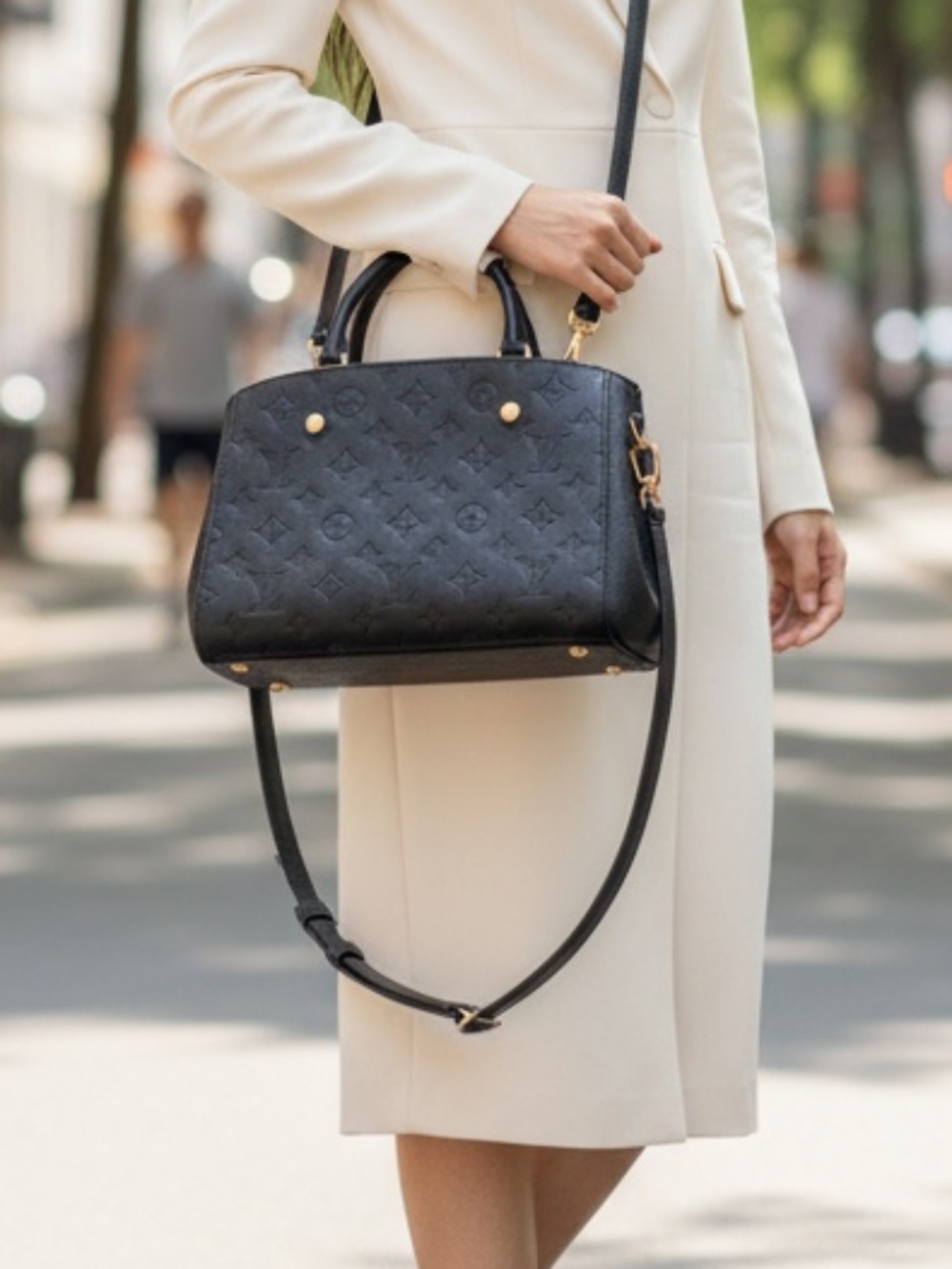 Louis Vuitton Montaigne BB Monogram Empreinte Noir Crossbody Satchel P0068